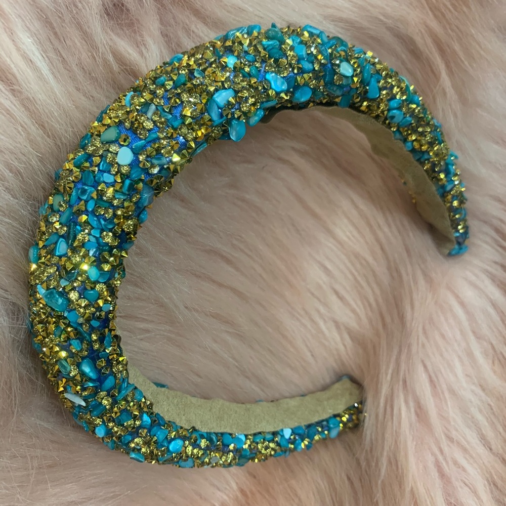 Gorgeous headband